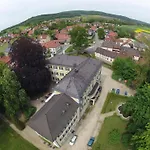 Schloss Burgellern - Genuss Und Geschichte Seit 1726 Hotel 4*