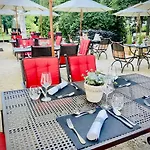 Schloss Burgellern - Genuss Und Geschichte Seit 1726 Hotel 4*
