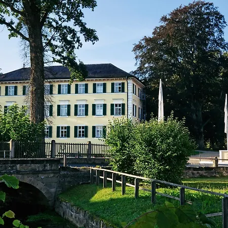 Szálloda Schloss Burgellern - Genuss Und Geschichte Seit 1726